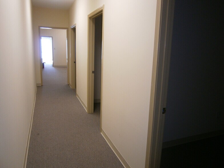 More Photos Of 1000 Sany Way, Peachtree City Self Storage For Lease
