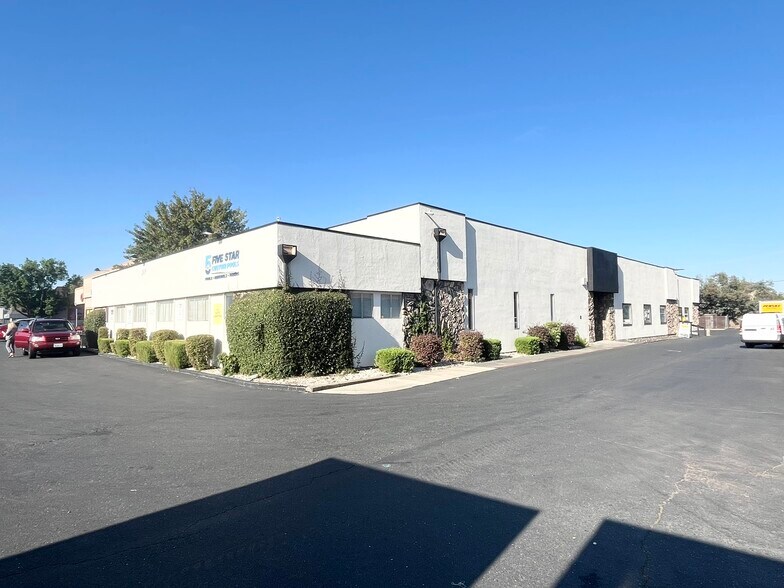 More Photos Of 209 Harding Blvd, Roseville Loft Creative Space For Lease