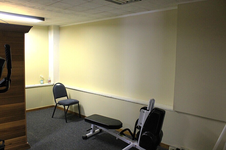 More Photos Of 988 E 185th St, Cleveland Office For Sale