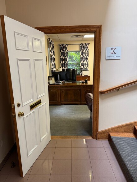 More Photos Of 7 Cedar St, Ramsey Office For Lease