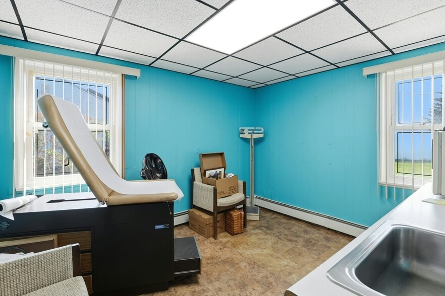 More Photos Of 4169 Iris Pl, Bethpage Medical For Sale