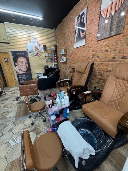 More Photos Of 483 4th Ave, Brooklyn Apartments For Lease