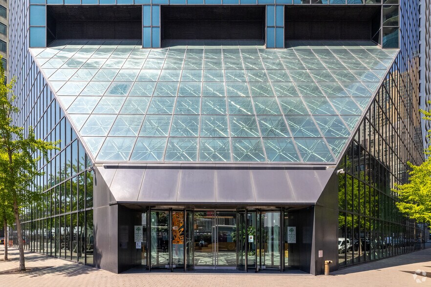 More Photos Of 180 Maiden Ln, New York Office For Lease