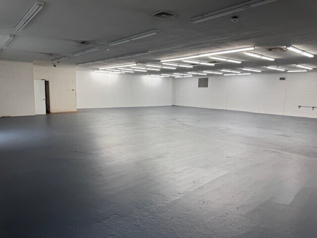 More Photos Of 133 S West End Blvd, Quakertown Freestanding For Lease