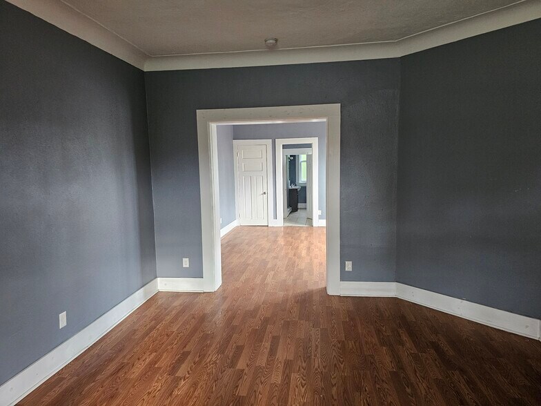 More Photos Of 3636 Reading Rd, Cincinnati Apartments For Sale