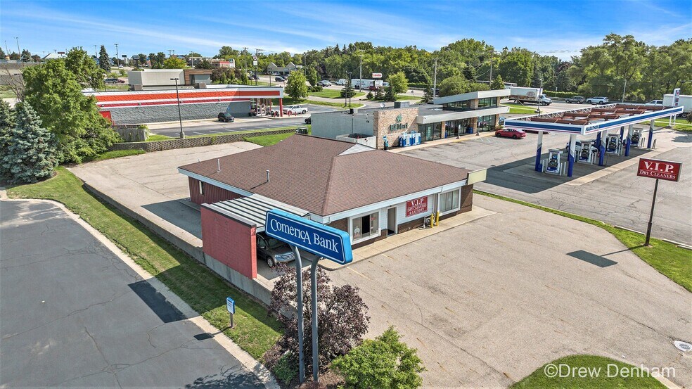 More Photos Of 845 4 Mile Rd NW, Grand Rapids Storefront Retail Residential For Sale