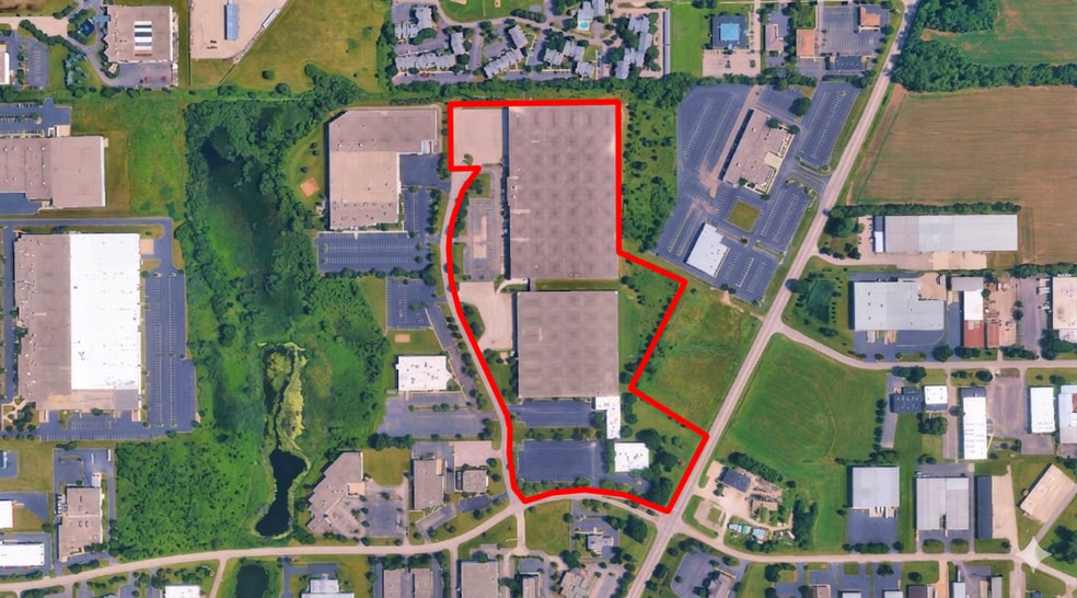 More Photos Of 1100 Corporate Dr, McHenry Unknown For Lease