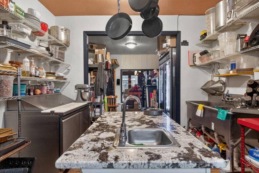 More Photos Of 502 N Main St, Pocatello General Retail For Sale