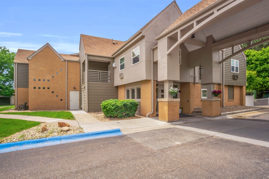 More Photos Of 4107 Central Ave, Kearney Assisted Living For Sale