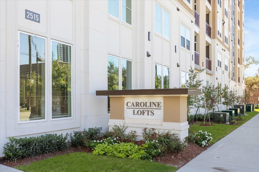 More Photos Of 2515 Caroline St, Houston Apartments For Lease