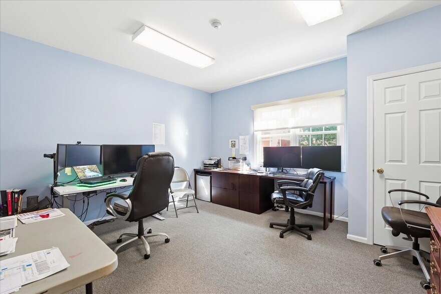 More Photos Of 96 Freneau Ave, Matawan Office For Sale