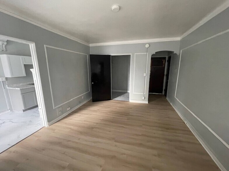 More Photos Of 600 James St, Syracuse Apartments For Sale