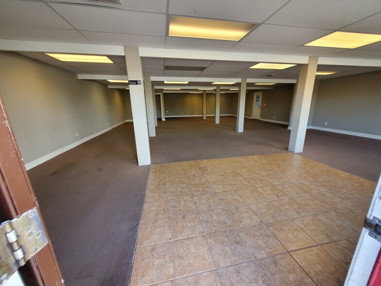 More Photos Of 2715 Highway 95, Bullhead City Self Storage For Lease