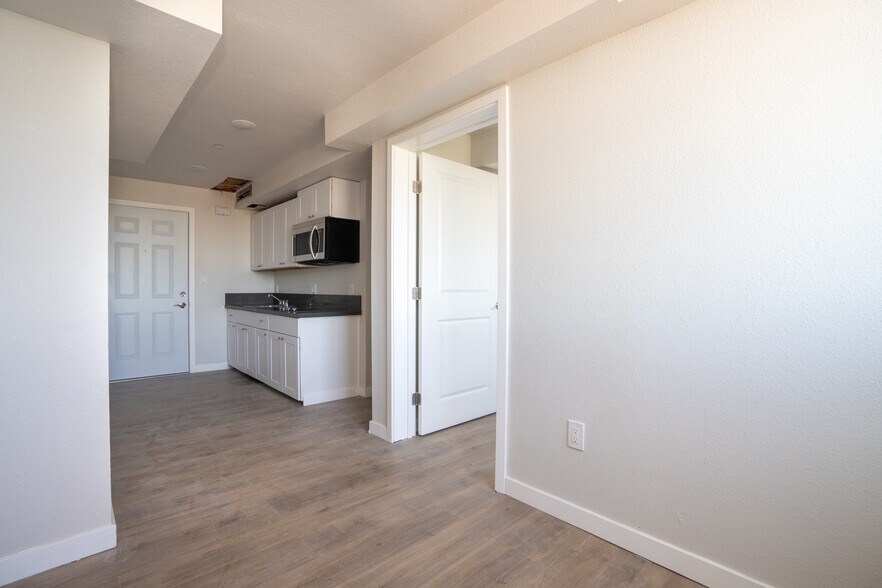 More Photos Of 4186 S Western Ave, Los Angeles Apartments For Sale