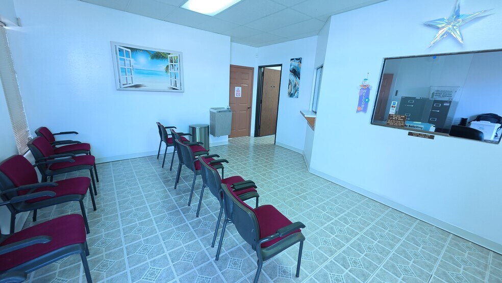 More Photos Of 926 14th St N, Texas City Medical For Sale