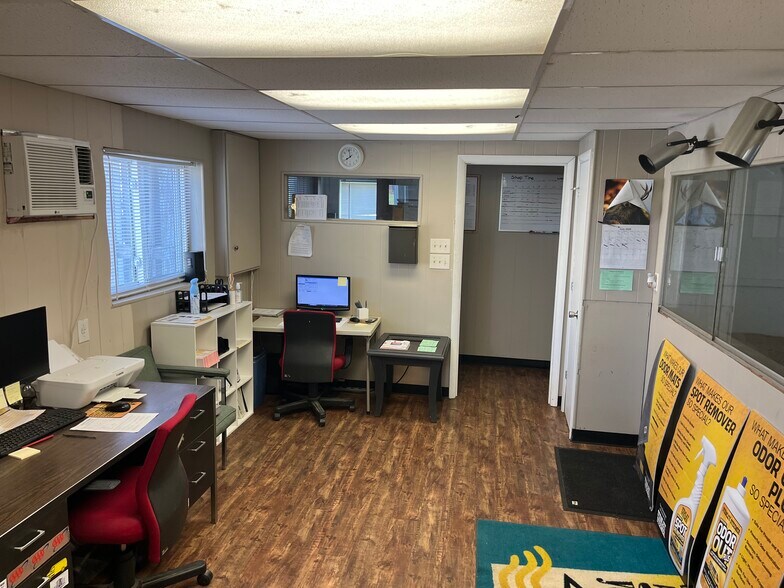 More Photos Of 3240 Nash Rd, Scott City Parking Lot For Lease
