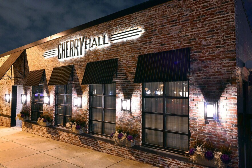 Primary Photo Of 1720 Cherry St, Kansas City Warehouse For Lease