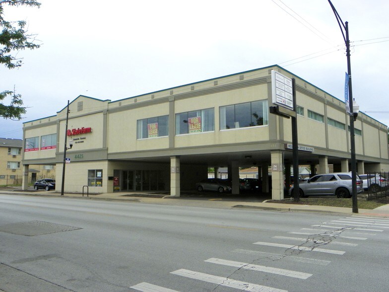 More Photos Of 4425 W 63rd St, Chicago Medical For Lease