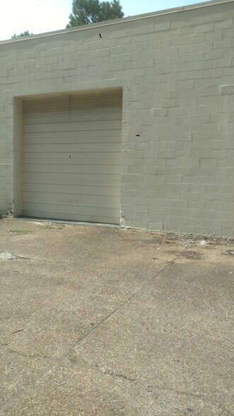 More Photos Of 201 Production Dr, Yorktown Distribution For Lease