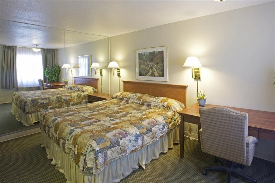 More Photos Of 2160 W Picacho Ave, Las Cruces Hotel For Sale