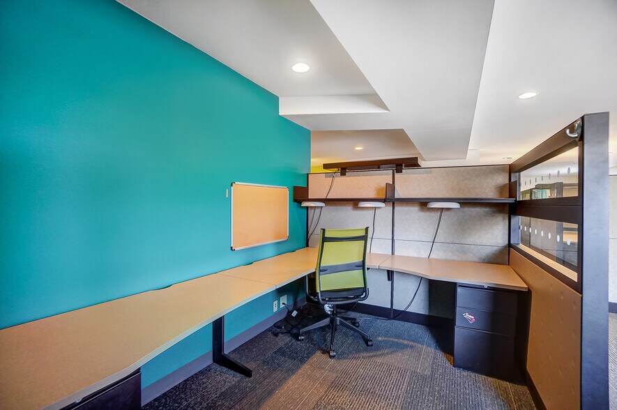 More Photos Of 3925-3927 Brotherton Rd, Cincinnati Office For Sale