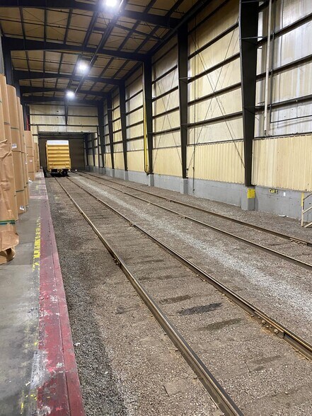 More Photos Of 2201 Cooper Ave, Merced Manufacturing For Lease