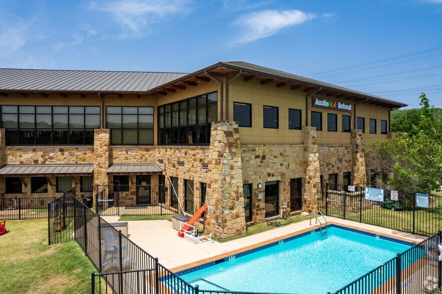 More Photos Of 4308 N Quinlan Park Rd, Austin Storefront Retail Office For Sale