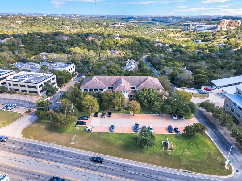 More Photos Of 7000 Bee Caves Rd, Austin Medical For Lease