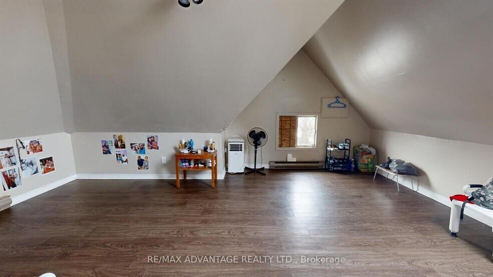 More Photos Of 193 Wharncliffe Rd N, London Apartments For Sale