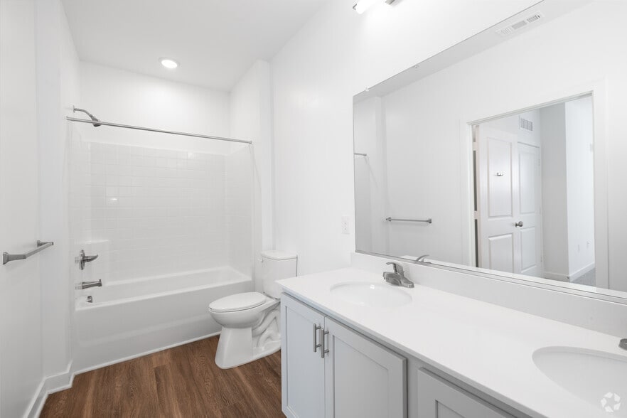 More Photos Of 451 Church St, Norfolk Apartments For Lease