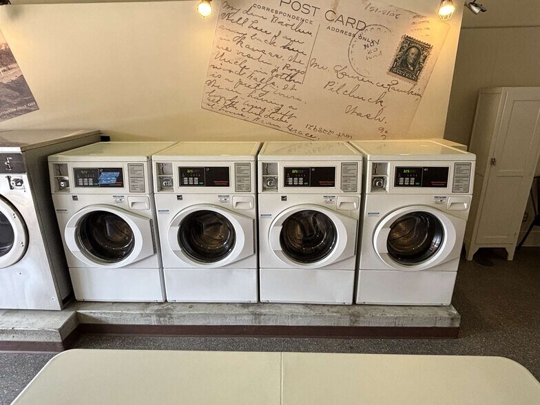 More Photos Of 308 Broadway St, Cottonwood Falls Specialty For Sale