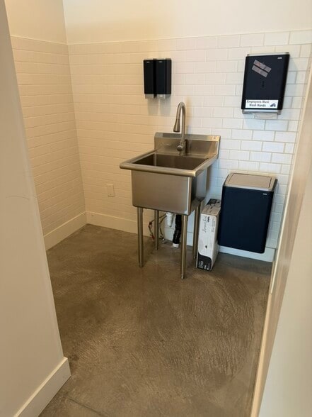 More Photos Of 1059 900 South, Salt Lake City Office For Lease