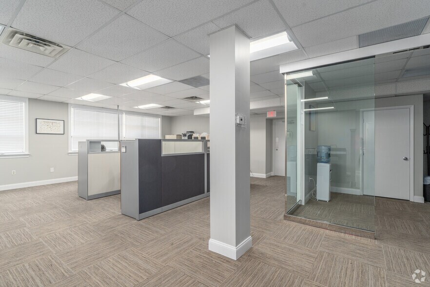 More Photos Of 21 E 5th Ave, Conshohocken Office For Lease