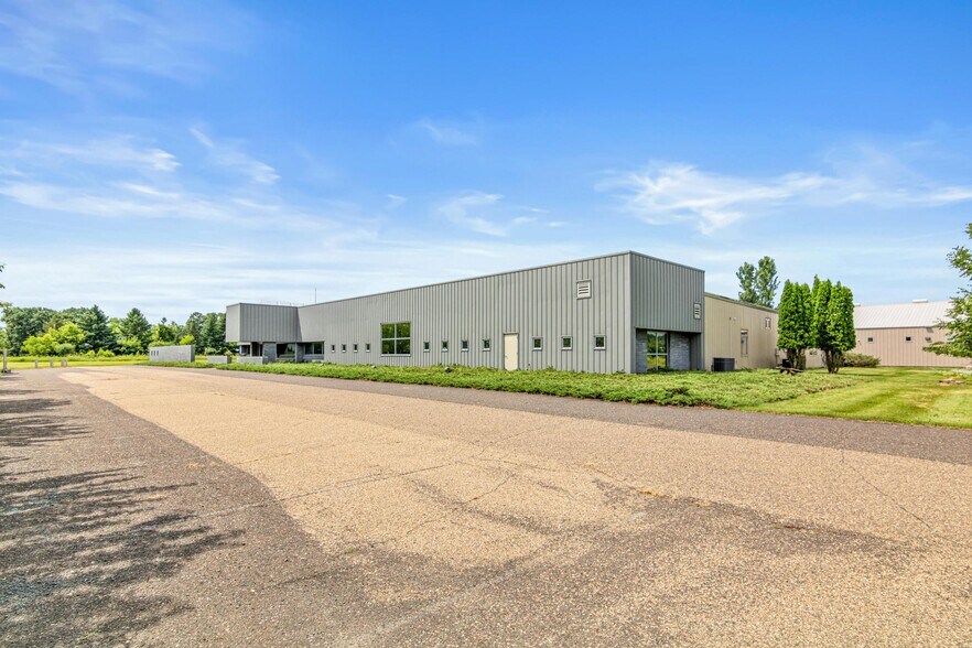 More Photos Of 803 Prospect Ave, Osceola Manufacturing For Sale