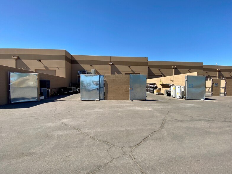 More Photos Of 24825 N 16th Ave, Phoenix Warehouse For Lease