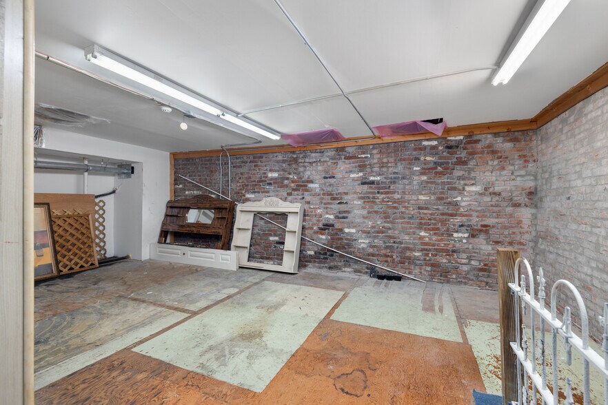 More Photos Of 107-109 W Pleasant Ave, Covington Loft Creative Space For Sale