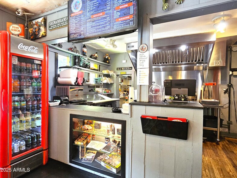 More Photos Of 105 Tombstone Cyn, Bisbee Restaurant For Sale