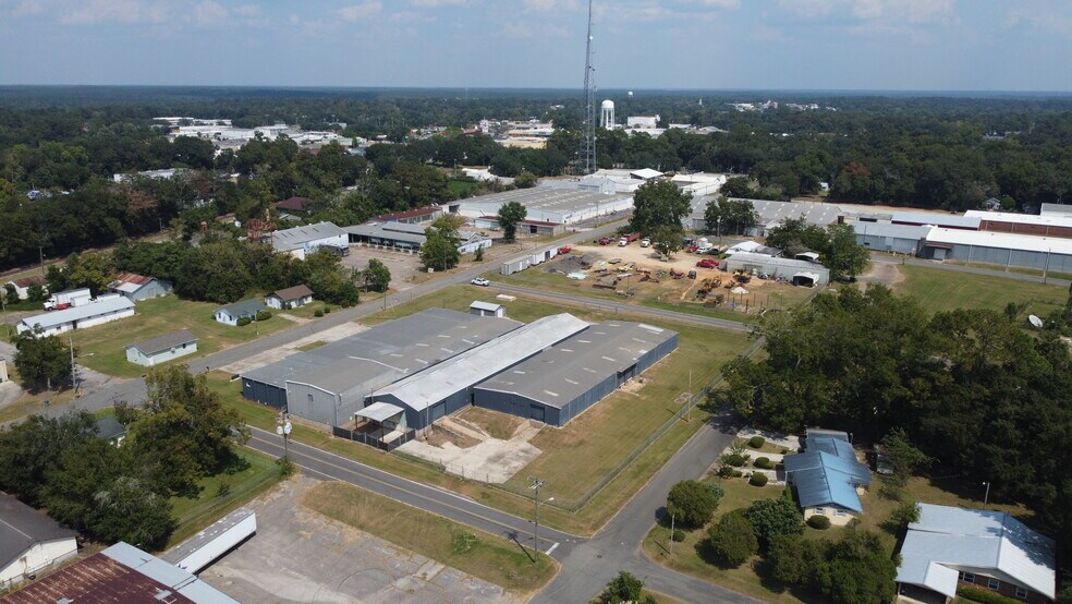 More Photos Of 1811 Florida Ave, Quincy Warehouse For Lease