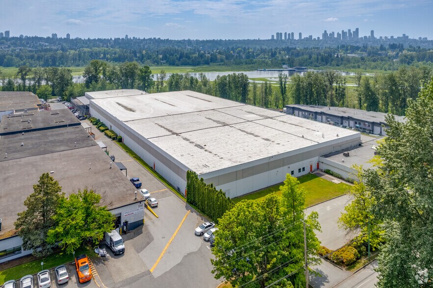 More Photos Of 7260 Winston St, Burnaby Light Distribution For Lease