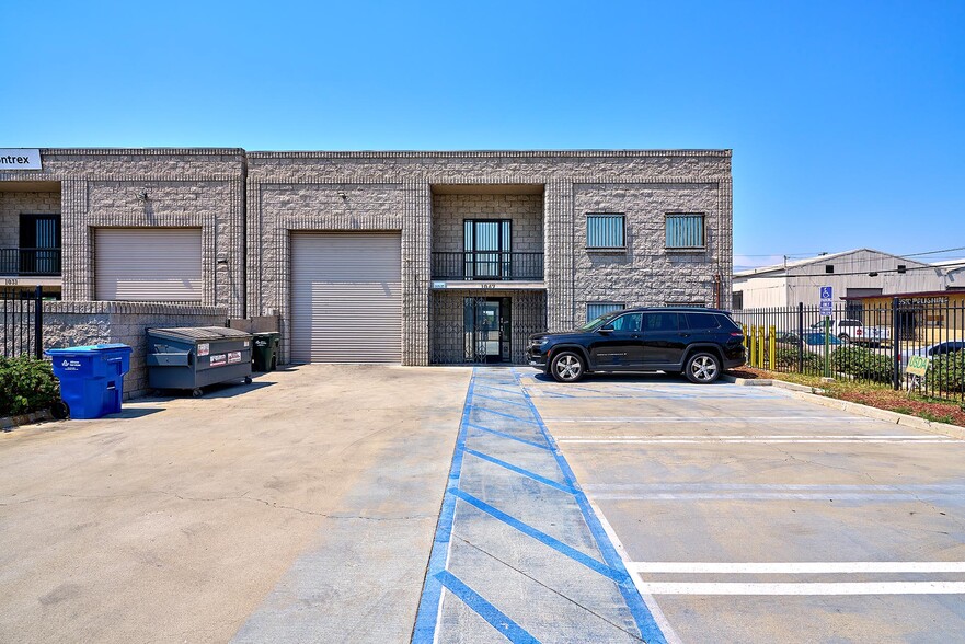 Primary Photo Of 1047 E 3rd St, Pomona Food Processing For Sale