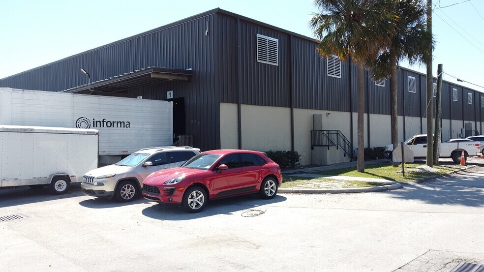 More Photos Of 1900 NW 21st Ave, Fort Lauderdale Distribution For Lease