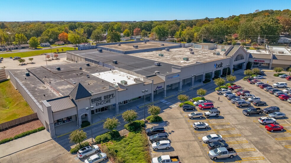 More Photos Of 1216 Cullman Shopping Ctr NW, Cullman Unknown For Lease