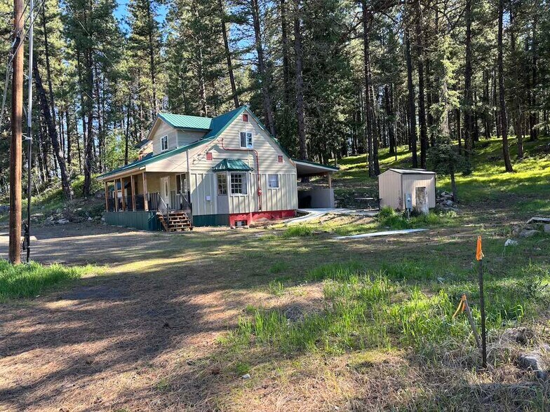 More Photos Of 305 N 3rd St, Mccall Freestanding For Sale