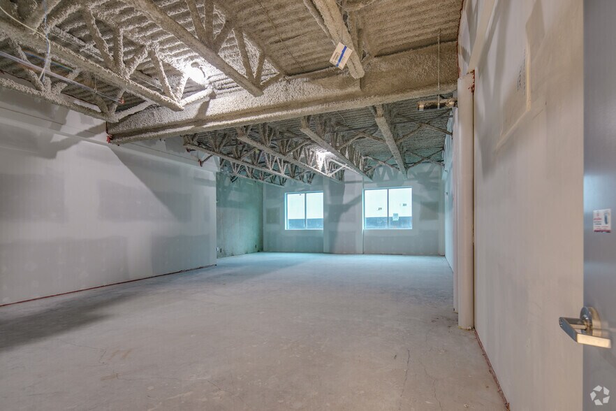 More Photos Of 15315 66 Ave, Surrey Office For Sale