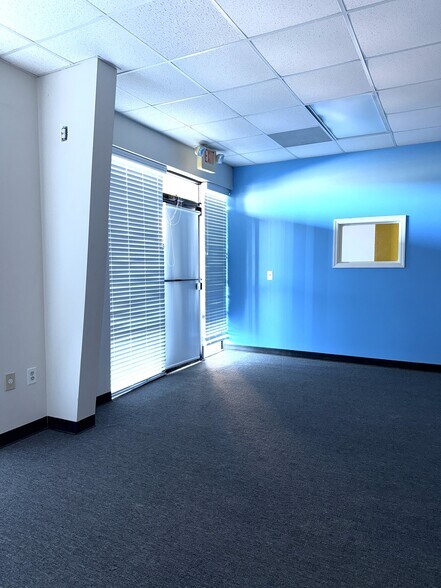 More Photos Of 10971 County Line Rd, Madison General Retail For Lease