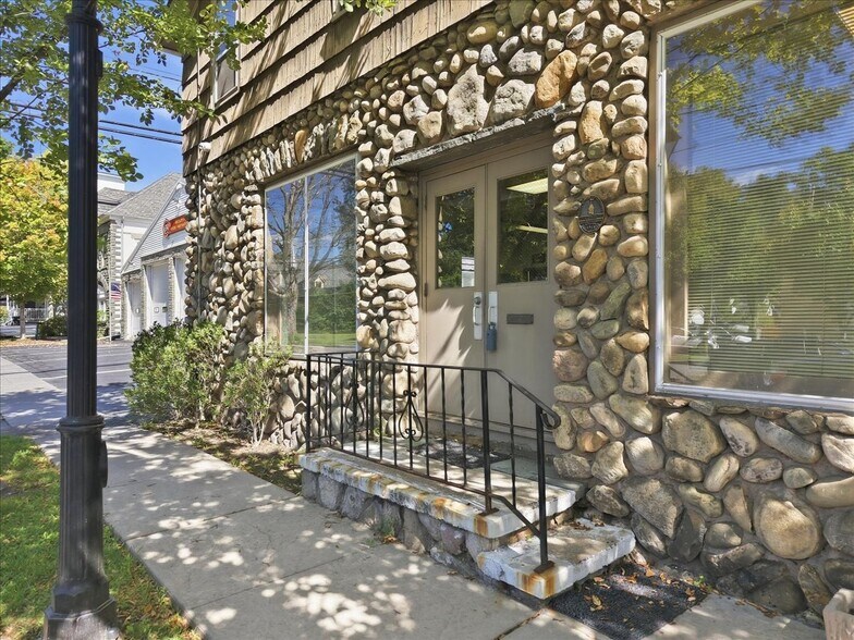 More Photos Of 105 W Catherine St, Milford Office For Sale