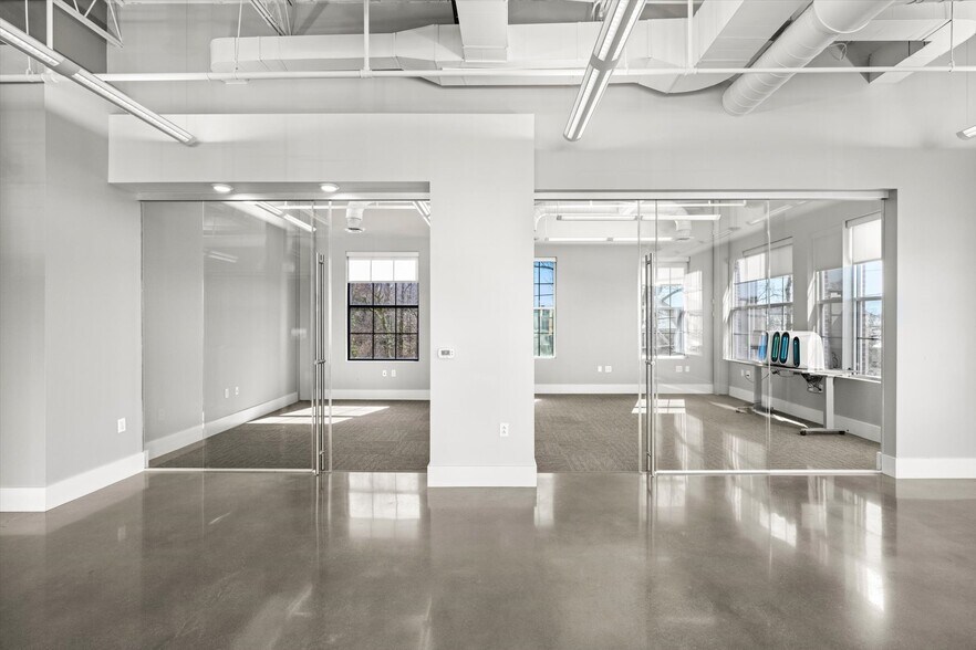 More Photos Of 2099 Thunderhead Rd, Knoxville Loft Creative Space For Sale