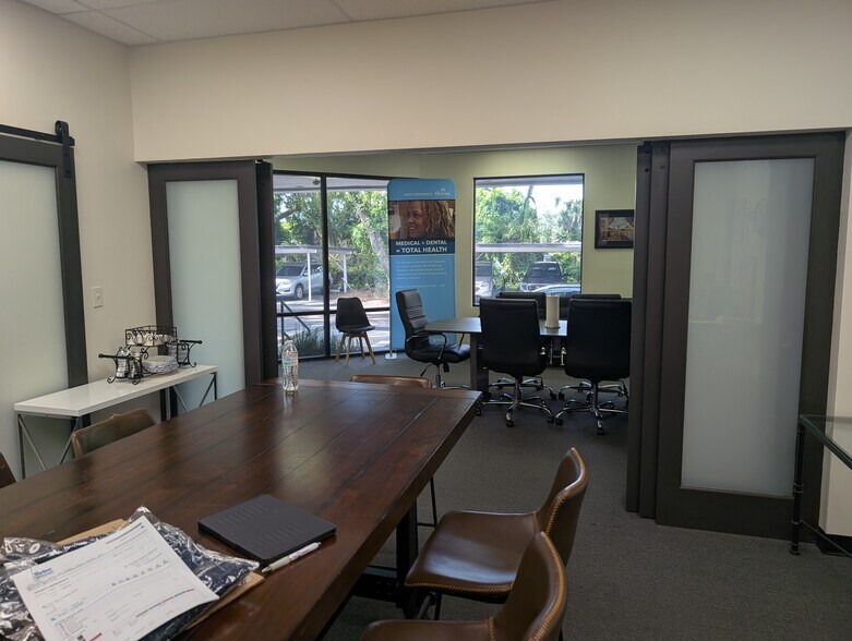 More Photos Of 5905 Johns Rd, Tampa Warehouse For Sale