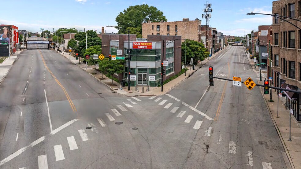 More Photos Of 1640 W Fullerton Ave, Chicago Bank For Sale