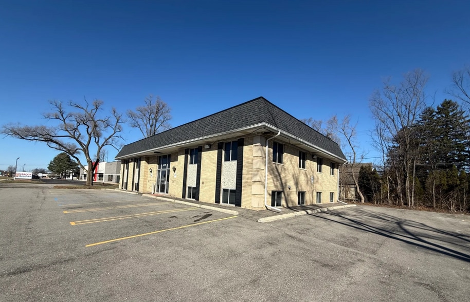 More Photos Of 26440 Southfield Rd, Lathrup Village Office For Lease
